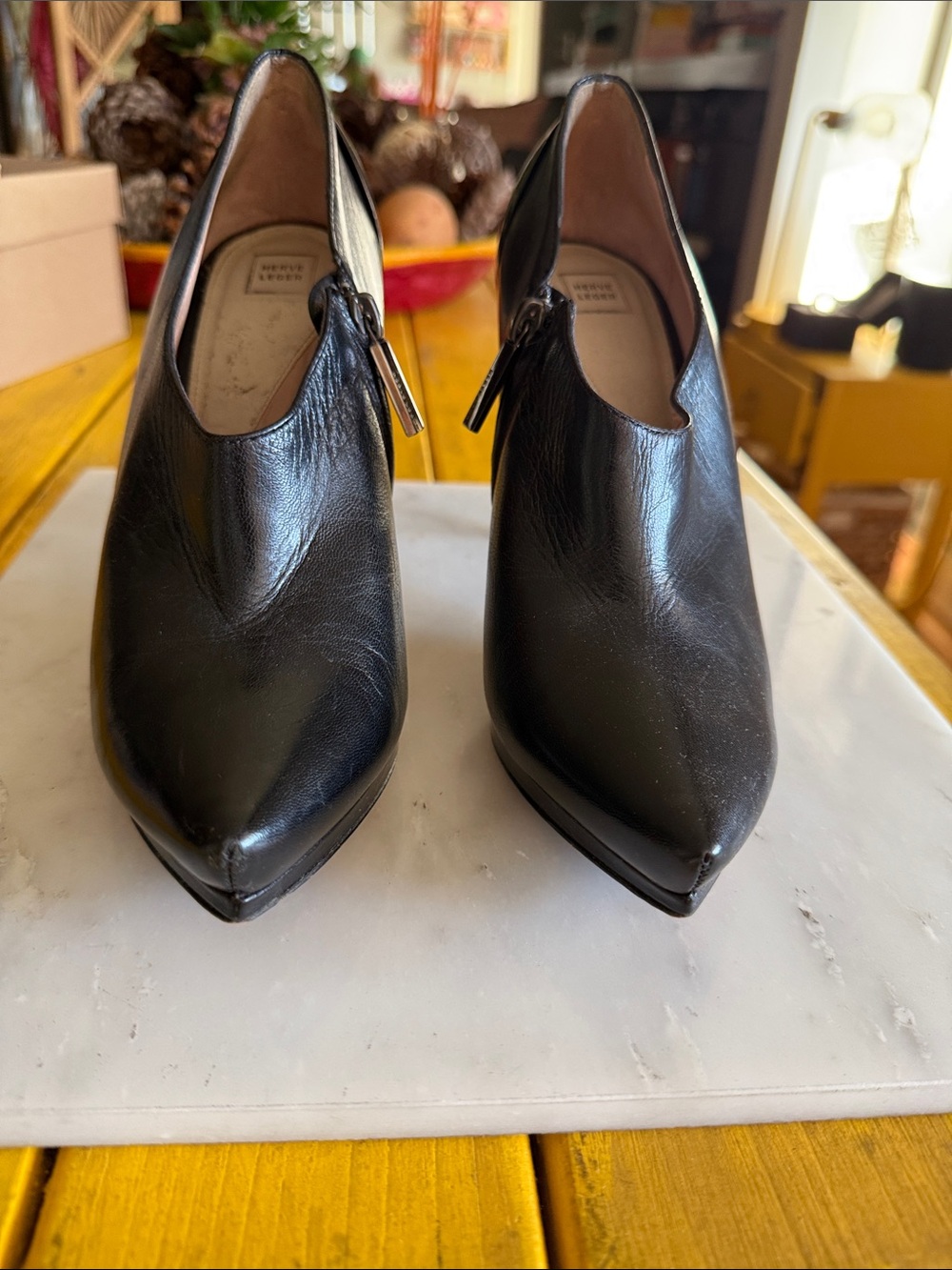 Hervé Léger Black Leather Pointed Toe Ankle Bootie Heels Side Zip Size _